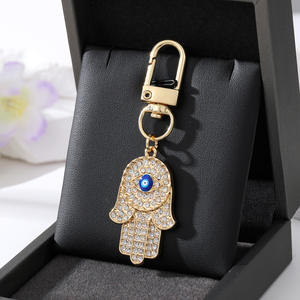 LLavero <span class=keywords><strong>de</strong></span> mano <span class=keywords><strong>de</strong></span> Fátima <span class=keywords><strong>de</strong></span> diamante completo exagerado Retro europeo, colgantes <span class=keywords><strong>de</strong></span> <span class=keywords><strong>llave</strong></span> <span class=keywords><strong>de</strong></span> ojo <span class=keywords><strong>de</strong></span> diablo hueco <span class=keywords><strong>de</strong></span> Metal - Product Image 4