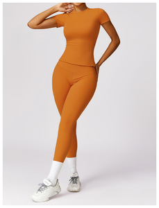 Completo Sportivo da <span class=keywords><strong>Donna</strong></span> in Nylon ad Alta Elasticità, T-Shirt a Maniche Corte ad Asciugatura Rapida, Top Fitness e Leggings, Set Due Pezzi - Product Image 2