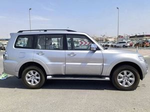 VENTES RAPIDES pour Mitsubishi <span class=keywords><strong>Pajero</strong></span> Montero GLS 3.5L Essence Automatique d'occasion - Product Image 5