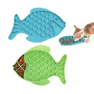 Yeni varış Bpa ücretsiz süper Anti kayma silikon yavaş yemek besleyici köpek kedi kase balık şekilli hayvan yalama Mat