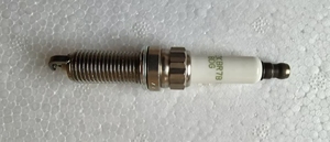 Nuova Candela Iridium Platinum Ilzkbr7b8dg 95770 per Peugeot 1.6T/1.2T/3008/408/C4L (N13/N16) con 1 Anno di Garanzia - Product Image 3