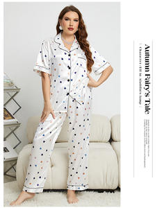 Ensemble de pyjamas en <span class=keywords><strong>satin</strong></span> pour femme, vêtements de nuit, vêtements de <span class=keywords><strong>grande</strong></span> <span class=keywords><strong>taille</strong></span> en soie, boutons imprimés en forme de cœur, haut et pantalon de détente - Product Image 4