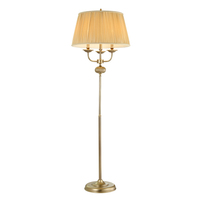 Lámpara de pie de latón estilo vintage con pantalla de tela dorada, lámpara de poste alto para iluminación de sala de estar en mansiones de lujo.