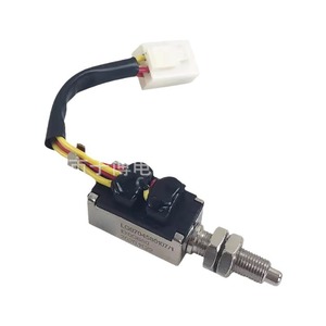 Interruptor de luz de freno Howo LG9704580107 para camión H3, pieza de repuesto de aleación de aluminio - Product Image 1