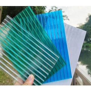 <span class=keywords><strong>Plaque</strong></span> <span class=keywords><strong>alvéolaire</strong></span> en <span class=keywords><strong>polycarbonate</strong></span> transparente anti-UV pour toiture - Product Image 1