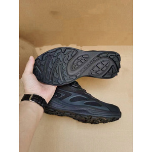 รองเท้าฝึกซ้อมแบบหัวเข็มขัดอัตโนมัติสำหรับผู้ชาย ระบายอากาศได้ดี น้ำหนักเบา เหมาะสำหรับกีฬากลางแจ้ง พื้นรองเท้าทำจากยาง สวมใส่สบาย ไม่ต้องผูกเชือก - Product Image 3