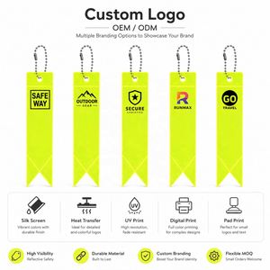 Étiquette réfléchissante haute visibilité pour sac d'école, réflecteur de sécurité nocturne, porte-clés, pendentif en PVC souple jaune fluo pour enfants - Product Image 2