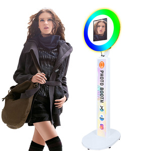 Cabina Fotografica Portatile di Alta Qualità con Luce ad Anello Rotante per Feste, Matrimoni, Eventi e Compleanni - Product Image 2