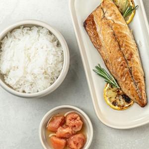 Filete de Bonito Cocido con Arroz, Bajo en Sal, Conservado, Listo para Comer, Guarnición Coreana de Mariscos, Empaque a Granel - Product Image 3