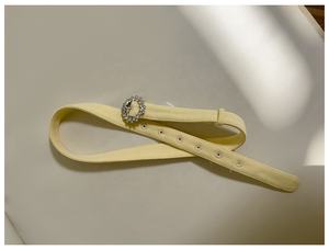 OUDINA Vestido Largo Elegante y Casual sin Mangas, Color Crema Amarillo, con Tirantes Finos y Cintura Ajustada para Mujer - Product Image 3