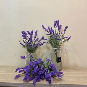Vente en gros de 12 fourches de lavande et de <span class=keywords><strong>romarin</strong></span>, décoration végétale, plantes artificielles, aspect réaliste, buisson de fleurs de lavande en plastique - Product Image 3