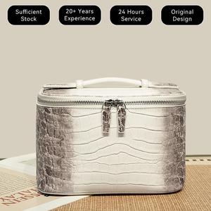 Borsa Cosmetica in <span class=keywords><strong>Pelle</strong></span> di Lusso all'Ingrosso, Elegante Pochette in <span class=keywords><strong>Vera</strong></span> <span class=keywords><strong>Pelle</strong></span> per Trucchi, Organizer per Cosmetici da Donna con Logo Personalizzato - Product Image 4