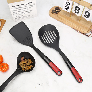 Ustensiles de cuisine en gros : Spatule, louche et fourchette à pâtes en nylon pour une cuisson sûre à la maison - Product Image 2