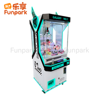 Funpark Nouveau Design Machine à griffes en métal pour poupées, Jeu d'arcade à monnayeur, Version anglaise, Mini format, Garantie 1 an pour Centres d'attractions
