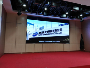 Pantalla Ultra HD con Resolución HDR y Diseño Anticolisión con Bloqueo Rápido para <span class=keywords><strong>Feria</strong></span> Comercial Latina y Auditorio Municipal - Product Image 6