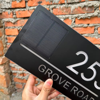 Tanda Nomor Rumah LED Tenaga Surya yang Dipersonalisasi, Plakat Alamat Kustom, Pelat Pintu Akrilik, Tanda Nama Jalan Berlampu Tahan Air untuk Luar Ruangan