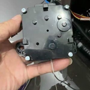 Moteur de vidange Haier XQB100 108, dispositif de traction en cuivre, pièce métallique de rechange après-vente - Product Image 1
