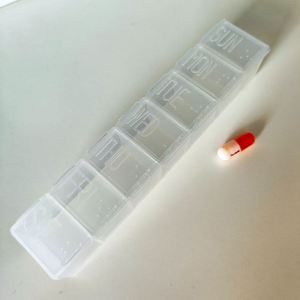 กล่องใส่ยาพลาสติกแบบพกพา 7 ช่อง สำหรับขายส่ง - Product Image 2