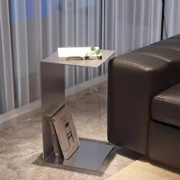 Table d'appoint italienne légère de luxe en forme de C-Table basse à angle droit en acier inoxydable pour salon moderne