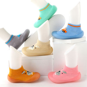 Scarpe colorate per neonati - Colori vivaci, suola morbida antiscivolo per i <span class=keywords><strong>primi</strong></span> <span class=keywords><strong>passi</strong></span> felici, graziose scarpe per neonati con stampa carina - Product Image 2