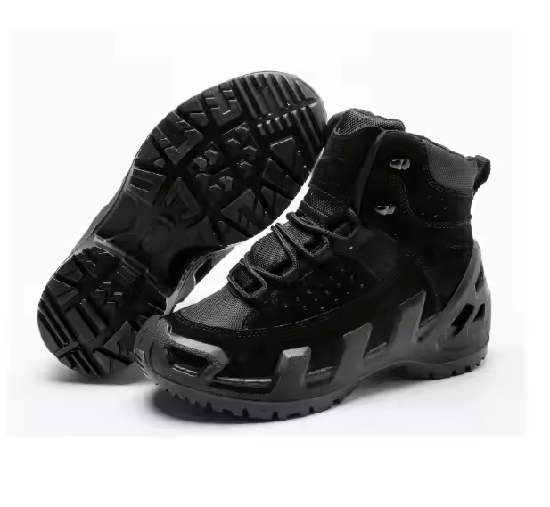 Black middle boots