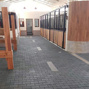 Piastrella stabile per cavallo in gomma a forma di osso - Product Image 6