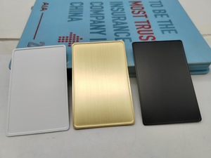 Gravierte Edelstahl-NFC-Metallkarte Individuelle NFC-Metall-ID-Karte Blanko Schwarze NFC-Metall-Aluminium-Geschäftsmitgliedskarten Mit Chip - Product Image 3