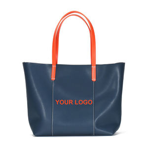 Sac fourre-tout en cuir véritable pour femme de haute qualité, personnalisable avec logo, design élégant et fermeture ouverte - Product Image 1