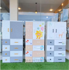 Ropero de Plástico de Alta Calidad en Oferta con Diseño de Ciervo Bebé, Puertas Abatibles, Colgador y 4 Cajones - Product Image 1