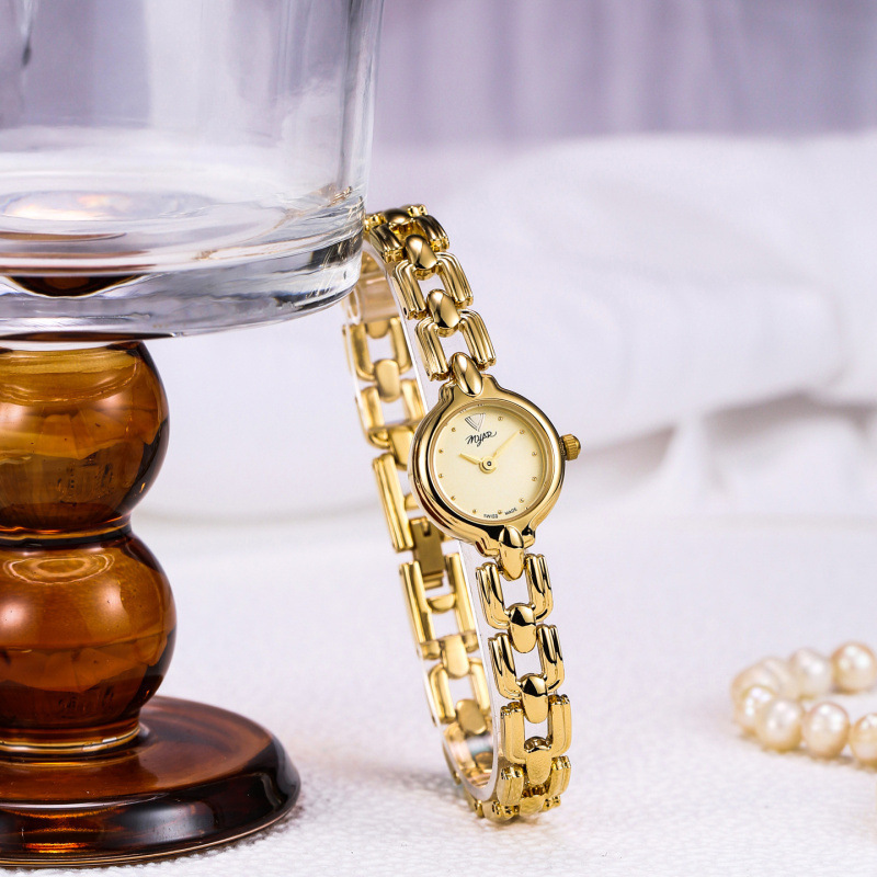 Luxury Vintage Gold-Tone Ladies <strong>Watch</strong> 16mm Stainless Steel Band Quartz <strong>Movement</strong> Slim <strong>10</strong>-Karat Gold Shell Face Miyota <strong>Pointer</strong>