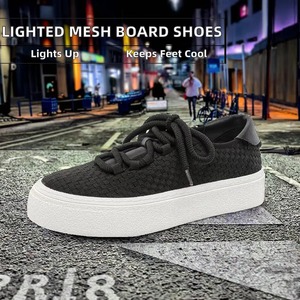 Customized Sporty Men's Walking Shoes Breathable TPU Outsole Slip Resistant Spring/Winter Fashion Trend - Product Image 1