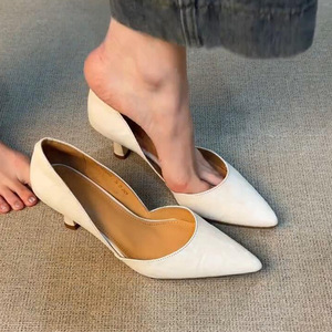 Chaussures Classiques Personnalisées pour Femmes Printemps 2025 – Escarpins en Cuir Véritable de Haute Qualité, Design Tendance, Chaussures de Bureau à Talons Mi-Hauts pour Dames - Product Image 3