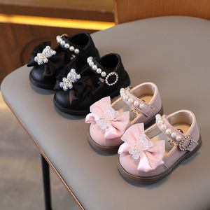 Sandales d'été pour bébé fille, style slip-on, semelle souple, perles, sandales de princesse - Product Image 1