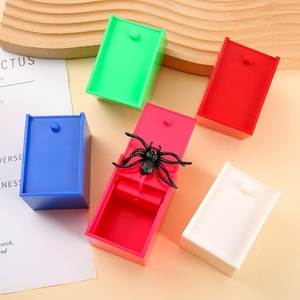 Spider Box Prank Toy Gag Gift, divertidos regalos de cumpleaños para hombres y mujeres, regalos sorpresa para papá, caja de regalo molesta de plástico juguetes para niños - Product Image 3