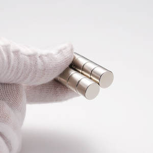 18 שנות ניסיון מגנט ניאודימיום סופר חזק N52 N54 N55 מגנט 3x3 מ""מ 4x4 מ""מ 5x5 מ""מ 6x6 מ""מ 10x10 מ""מ מגנטים לצליל - Product Image 4