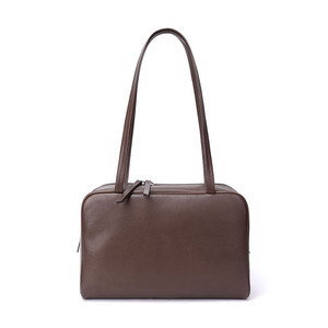 <span class=keywords><strong>Sac</strong></span> <span class=keywords><strong>bowling</strong></span> minimaliste pour <span class=keywords><strong>homme</strong></span> avec design sous le bras, <span class=keywords><strong>sac</strong></span> haut de gamme pour femme, <span class=keywords><strong>sac</strong></span> en cuir véritable personnalisé, usine d'origine - Product Image 1