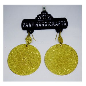Pendientes minimalistas japoneses de metal al por mayor de fábrica, pendientes de alta calidad, producto de última tendencia, pendientes chapados en oro. - Product Image 3