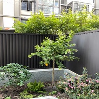 Clôture en alliage d'aluminium traité thermiquement, style combiné, panneau mixte à lattes, design écologique, résistant aux intempéries pour mur de clôture