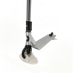 <span class=keywords><strong>Trottinette</strong></span> <span class=keywords><strong>freestyle</strong></span> Huoli SCS Pro 5.1*21.3 pouces avec guidon en T brut, roues en PU complètes pour la pratique extrême en ville - Product Image 2