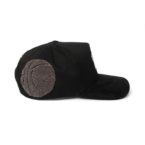 Gorra de béisbol de algodón con parche de baloncesto de chenilla, bordado <span class=keywords><strong>3D</strong></span> de diamantes de imitación, efecto grafiti y detalles de rayo, <span class=keywords><strong>para</strong></span> hombre - Product Image 4