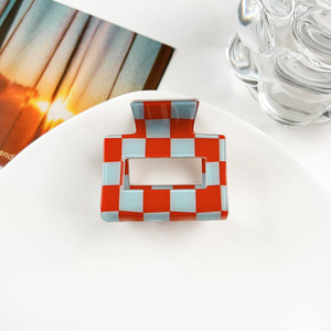 Fermacapelli a <span class=keywords><strong>scacchiera</strong></span> di alta qualità, clip a becco d'anatra per chignon facile da realizzare, finitura opaca, presa antiscivolo per capelli spessi, accessorio per capelli di alta gamma - Product Image 5