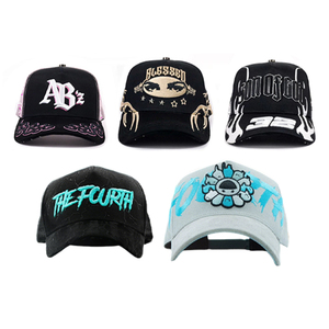 Cappello Sportivo in Camoscio a 5 Pannelli G5 con Ricamo Personalizzato 'All You Need Is Money' Baez, Strass e Cristalli Beard Innedit Rico - Product Image 5