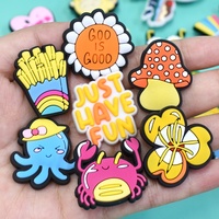 Summer Beach Ice cream Charms pour chaussures Charms Accessoires Pin Décorations Party Favor Gifts