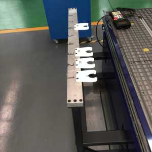 Machine de fraisage YOUHAO High Atc 6090 pour le travail du bois avec table à vide et changeur d'outils automatique - Product Image 5