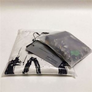 Bolsa de Plástico LDPE con Cierre Transparente, Resellable, con Refuerzo Lateral, Diseño Personalizable, Ecológica y Biodegradable, en Oferta - Product Image 4