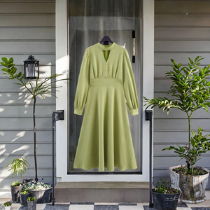 TAOP&ZA Vestido Midi Casual de Mujer con Estampado Natural, Cuello Alto Retro y Manga Larga, Estilo Europeo Americano, Otoño 2025 - Product Image 3