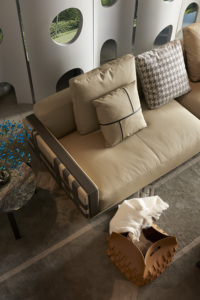 ספה מודולרית מינימליסטית איטלקית מקורית, תצורות בהתאמה אישית, ישרה, פינתית גדולה, מתאימה לסידור הבית שלך - Product Image 1