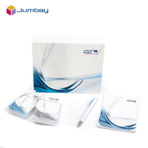 Embalaje de regalo personalizado Kuwait NBK Bank VIP naipe de plástico impermeable Tarjeta de póquer con imán de cartón Cox Pen y Notebook - Product Image 2