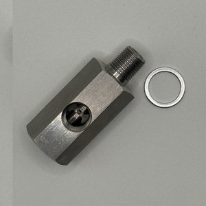 Connecteur de manomètre de pression d'huile en acier inoxydable M10X1 à trou latéral 1/8 NPT pour applications turbo - Product Image 2