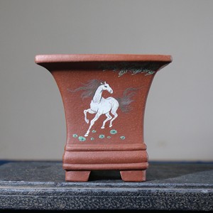 Maceta de Bonsái Hecha a Mano de Arcilla Morada con Diseño de Caballo Blanco, Forma Cuadrada, para Plantas de Interior - Product Image 1
